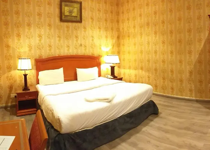 Qasr Al Khalij Hotel